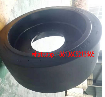 进口铣刨机前轮199581